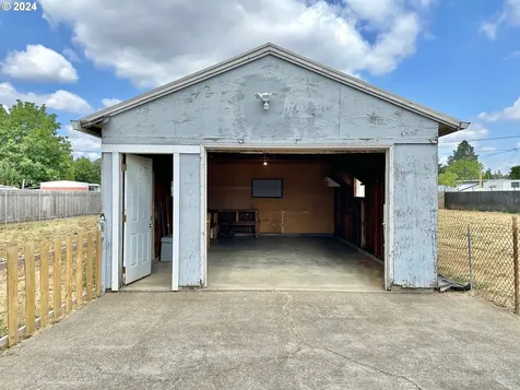 8503 SE Hinkley Avenue Happy Valley OR 97086