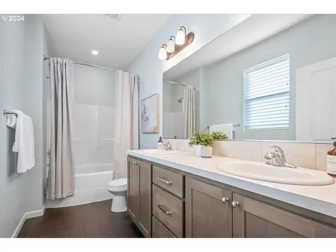 16519 NE 97th Street Vancouver WA 98682
