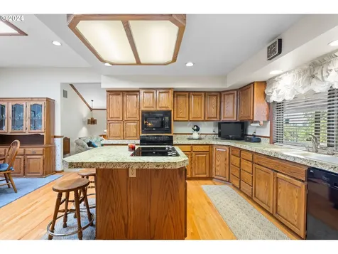 6215 SW Prosperity Park Road Tualatin OR 97062