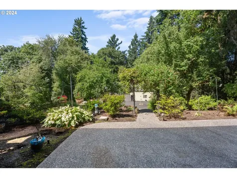 6215 SW Prosperity Park Road Tualatin OR 97062