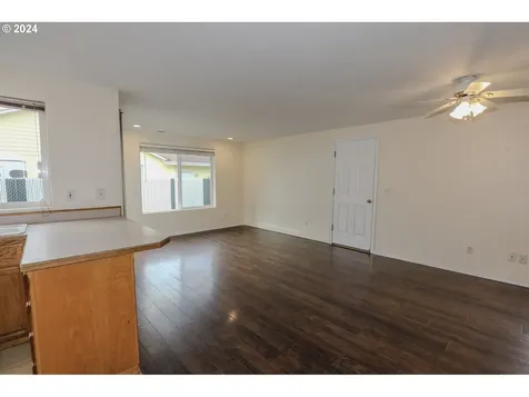 233 Se Wildwood Way Myrtle Creek OR 97457