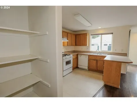 233 Se Wildwood Way Myrtle Creek OR 97457