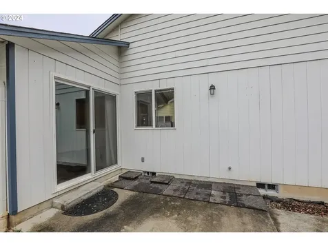 233 Se Wildwood Way Myrtle Creek OR 97457