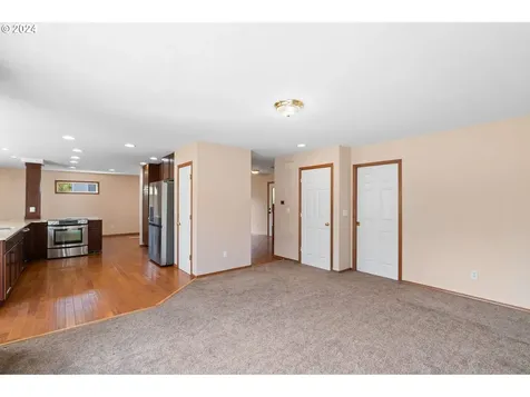 1190 S Sycamore Street Canby OR 97013