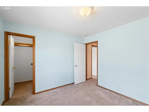1190 S Sycamore Street Canby OR 97013
