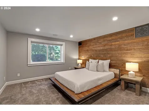 5565 Nw Roanoke Lane Portland OR 97229