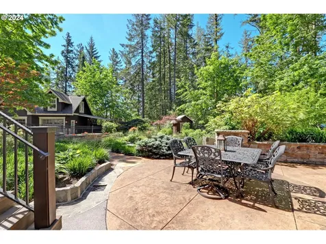 5565 Nw Roanoke Lane Portland OR 97229