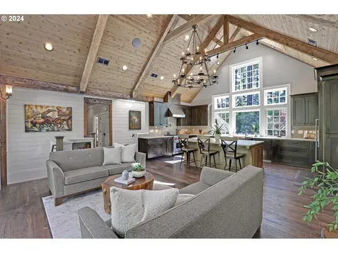 5565 Nw Roanoke Lane Portland OR 97229