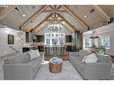 5565 Nw Roanoke Lane Portland OR 97229
