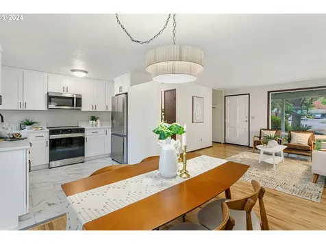 18538 Hallberg Court Lake Oswego OR 97035