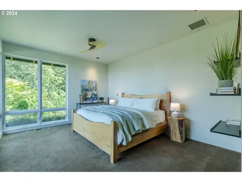 90535 Coburghills Drive Eugene OR 97408