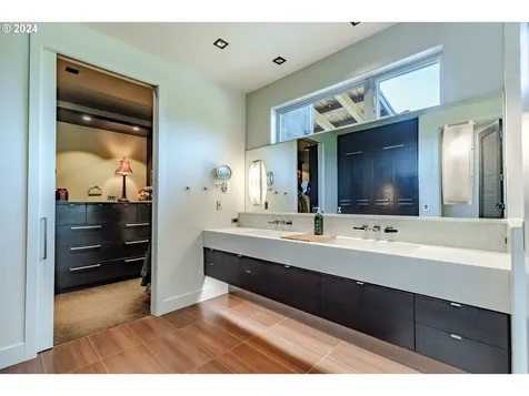 90535 Coburghills Drive Eugene OR 97408