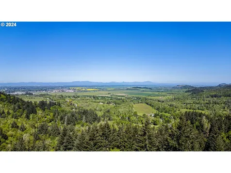 90535 Coburghills Drive Eugene OR 97408