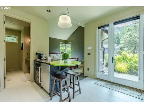 90535 Coburghills Drive Eugene OR 97408