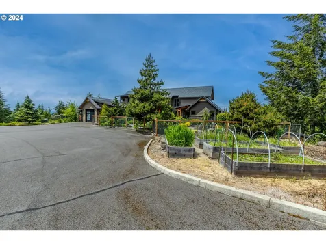 90535 Coburghills Drive Eugene OR 97408