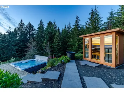 90535 Coburghills Drive Eugene OR 97408