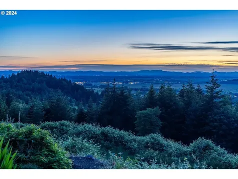 90535 Coburghills Drive Eugene OR 97408