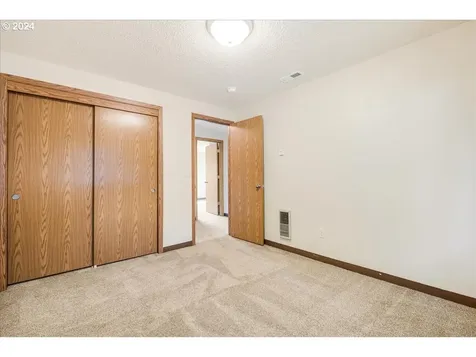 12912 Ne 43rd Circle Vancouver WA 98682