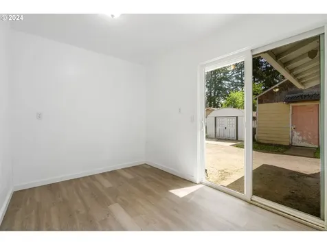 13110 Se Gladstone Court Portland OR 97236