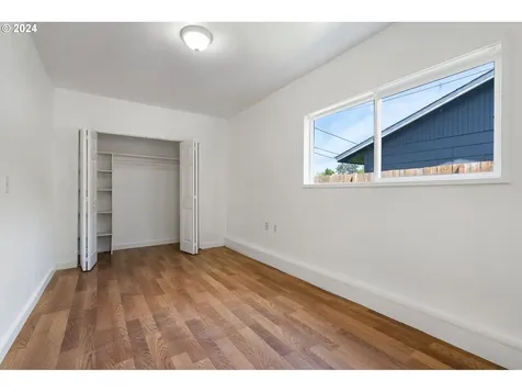 13110 Se Gladstone Court Portland OR 97236