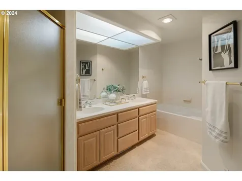 370 Magnolia Drive Creswell OR 97426