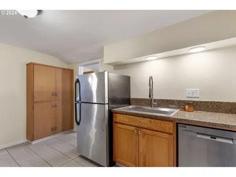 160 W Olive Street Lebanon OR 97355