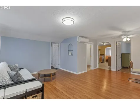 160 W Olive Street Lebanon OR 97355