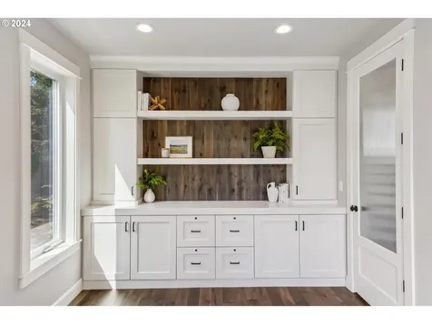 17299 Lake Haven Drive Lake Oswego OR 97035