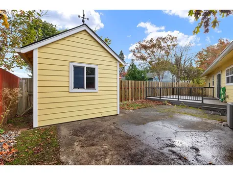 2112 SE 157th Avenue Portland OR 97233