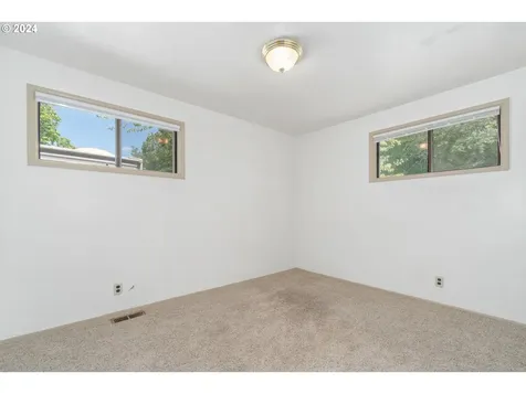 1331 Acorn Park Street Eugene OR 97402