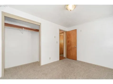 1331 Acorn Park Street Eugene OR 97402