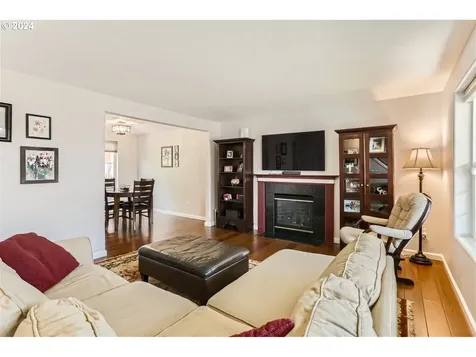 51695 Se 4th Street Scappoose OR 97056