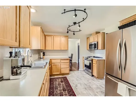 51695 Se 4th Street Scappoose OR 97056