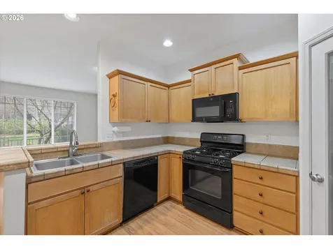 1188 SE Moonlight Avenue Hillsboro OR 97123
