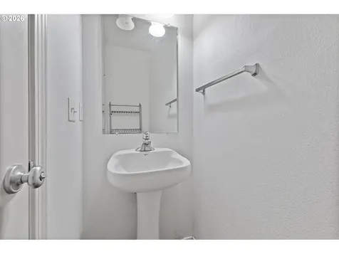 1188 SE Moonlight Avenue Hillsboro OR 97123