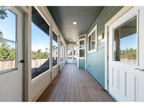 87936 Lake Point Drive Florence OR 97439