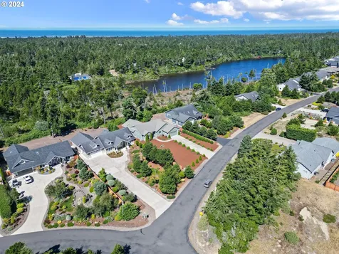 87936 Lake Point Drive Florence OR 97439