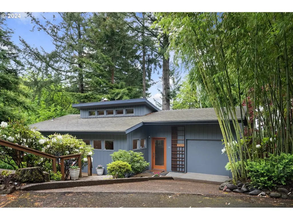 1001 Sw Westwood Drive Portland OR 97239