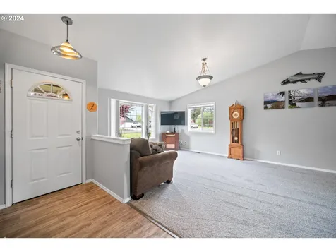 909 Nw Nicklaus Court Stevenson WA 98648
