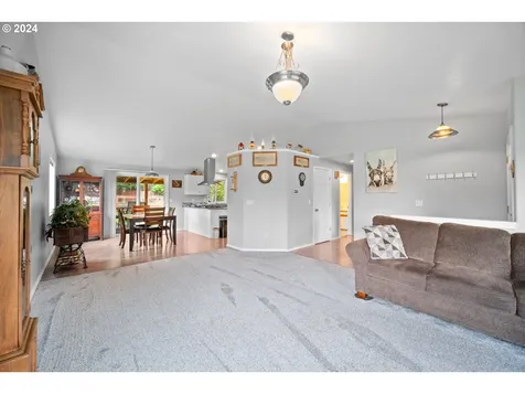 909 Nw Nicklaus Court Stevenson WA 98648