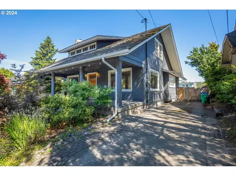 3245 E Burnside Street Portland OR 97214