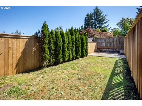 3245 E Burnside Street Portland OR 97214
