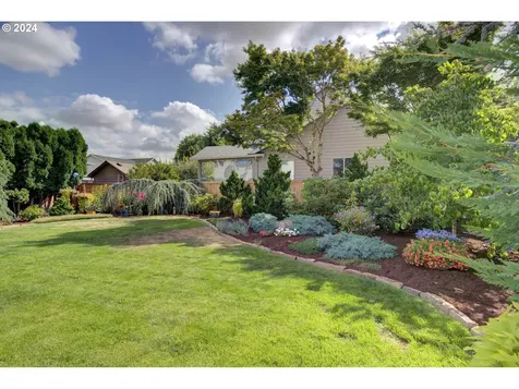 2513 NE 176th Avenue Vancouver WA 98684