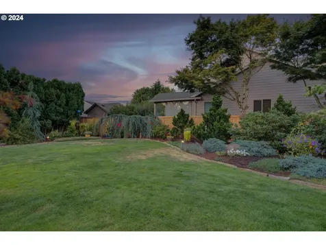 2513 NE 176th Avenue Vancouver WA 98684