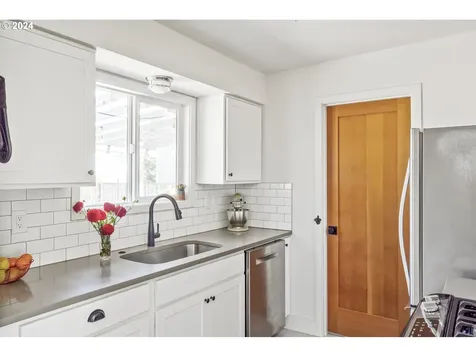 9623 N Kalmar Street Portland OR 97203