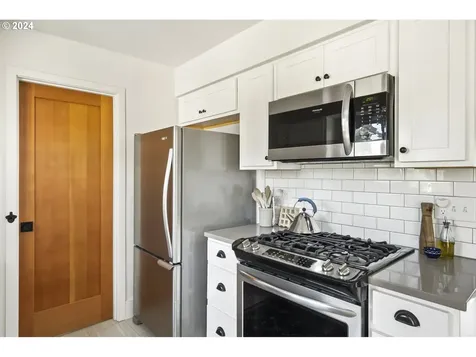 9623 N Kalmar Street Portland OR 97203