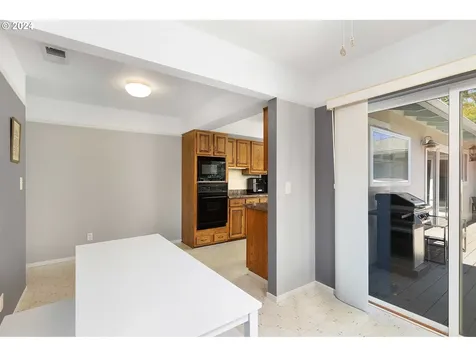 839 W Luellen Drive Roseburg OR 97471