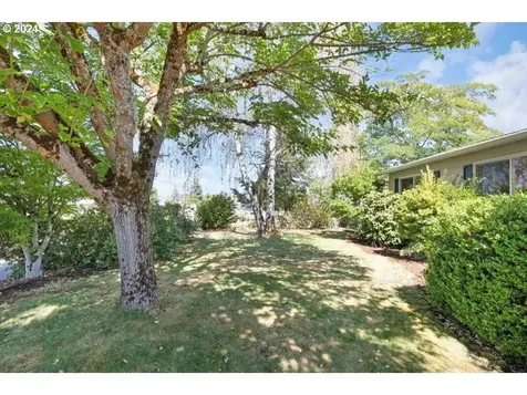 839 W Luellen Drive Roseburg OR 97471