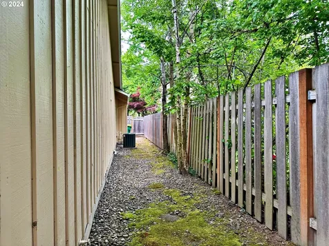 7850 Sw Skyhar Drive Portland OR 97223