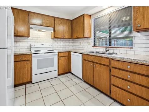 7850 Sw Skyhar Drive Portland OR 97223